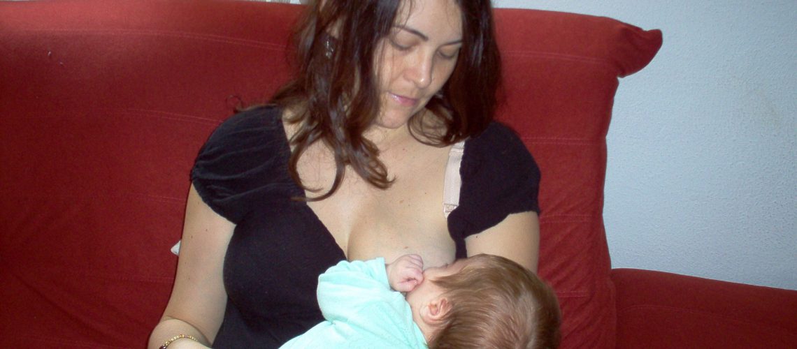 breastfeeding-g2ee55981c_1920